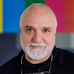 Dr. Amir C. Nawartschi